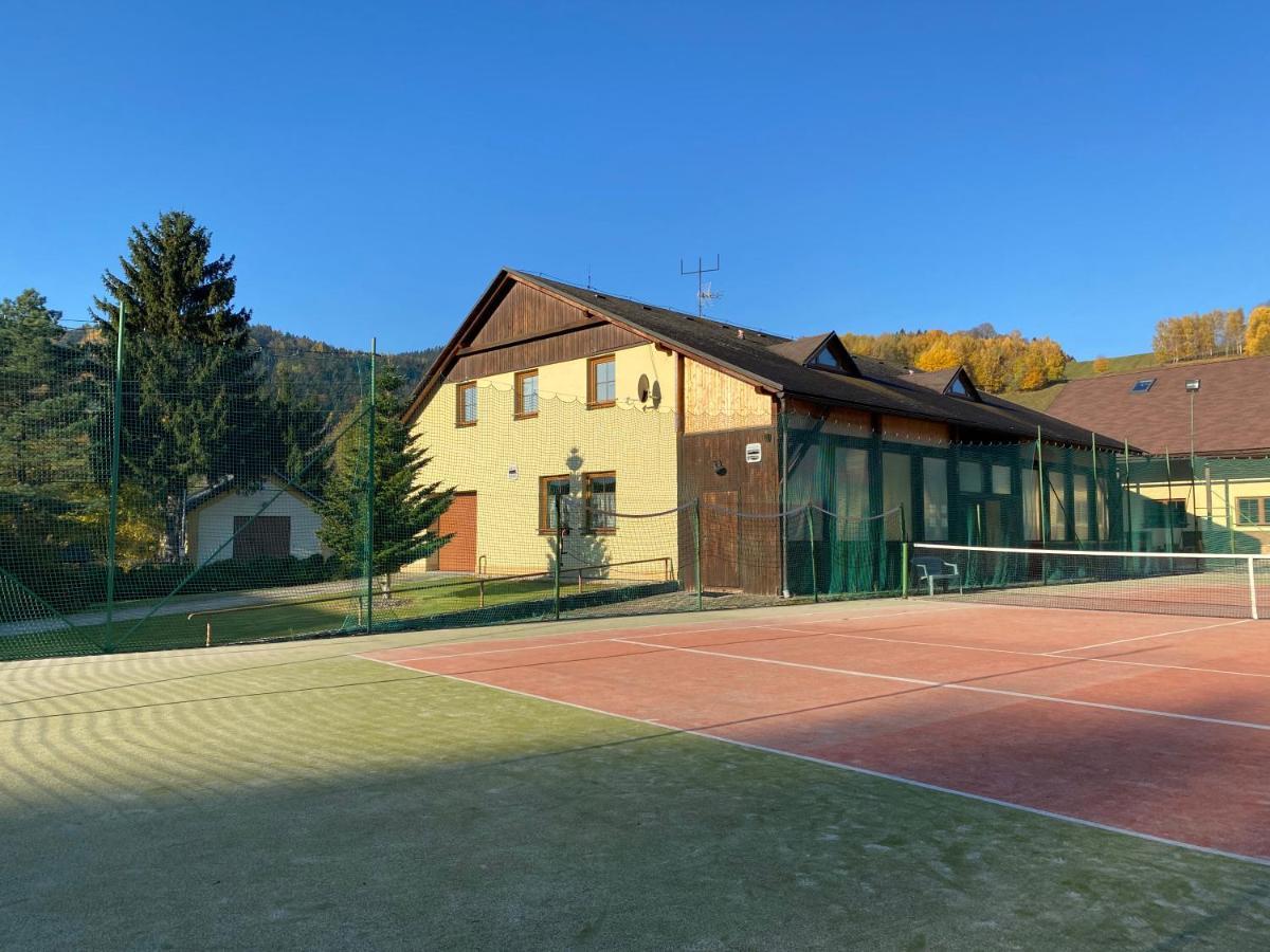 Relax Centrum Gol Loučná nad Desnou Exteriör bild